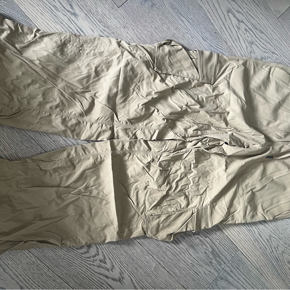 Lululemon dance studio cargo pants